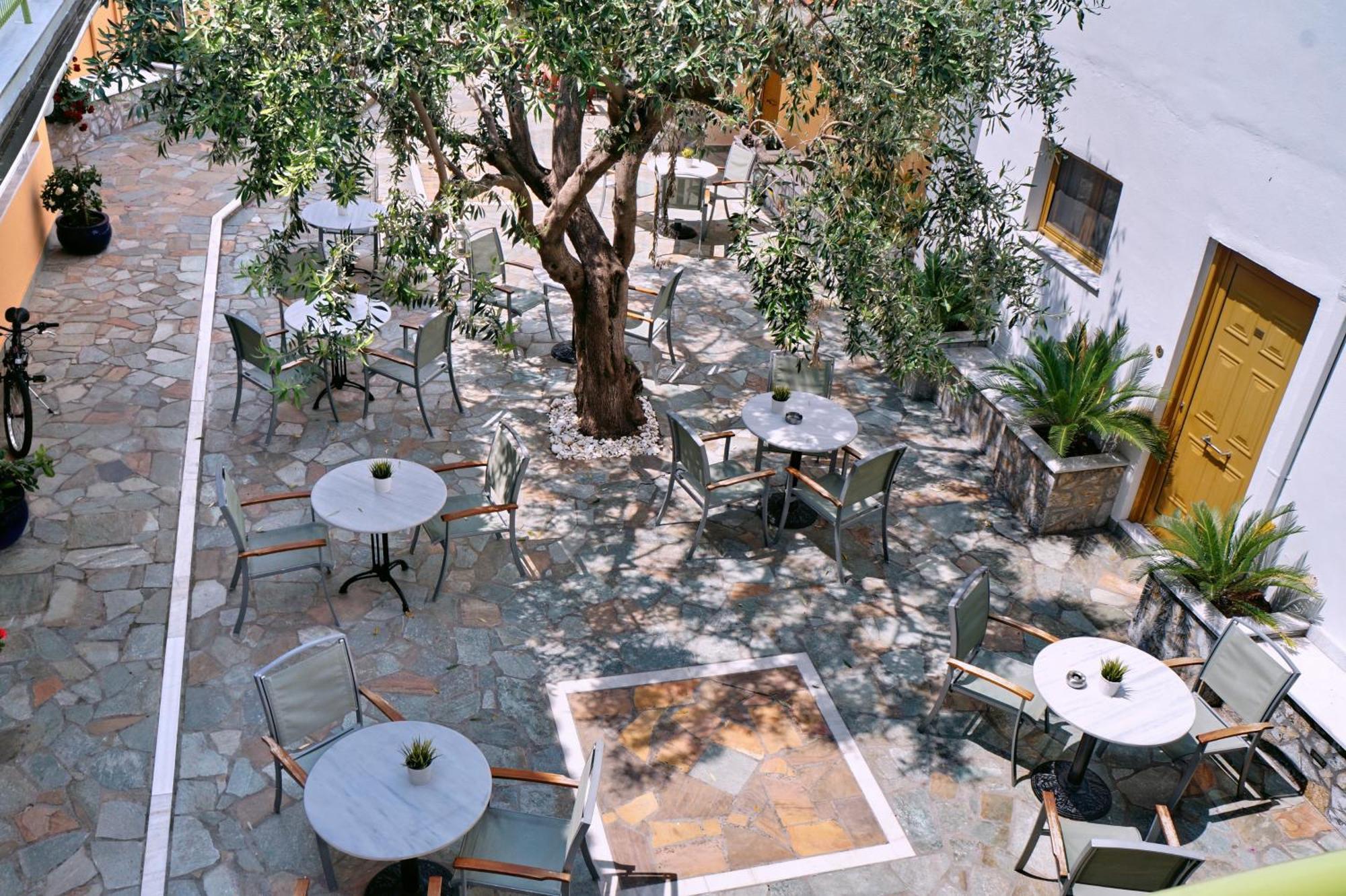 Sunset Hotel Петра Екстериор снимка